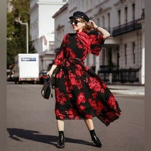 H&M Influencer Favorite Chiffon Black Red Floral Poppy Pleated Midi Dress